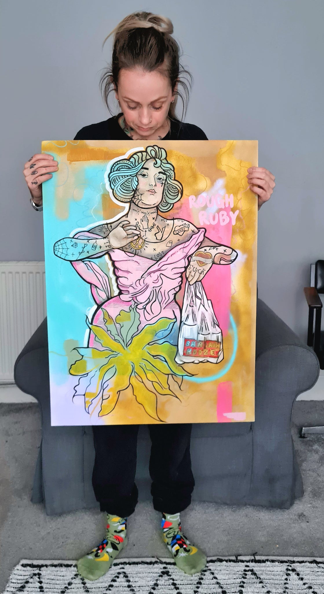 painting sara prinsloo woman holding a carrier bag with tattoos and necklace art print artists sheffield 